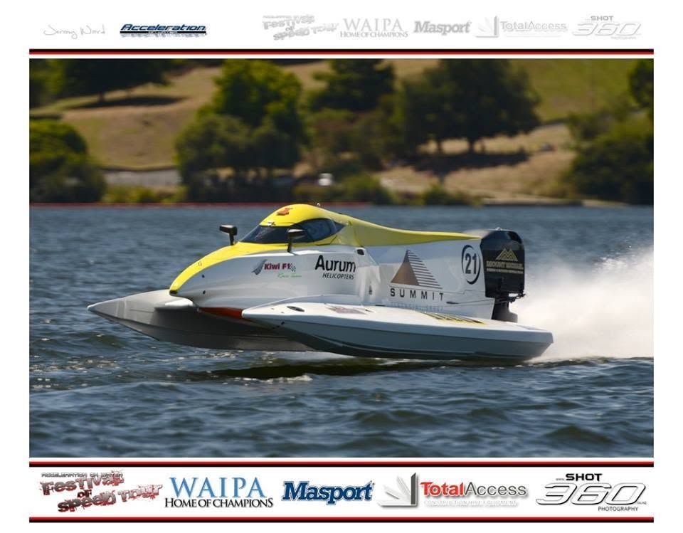 Kiwi F1 Race Team F1 powerboat racing at speed during the New Zealand F1 championship